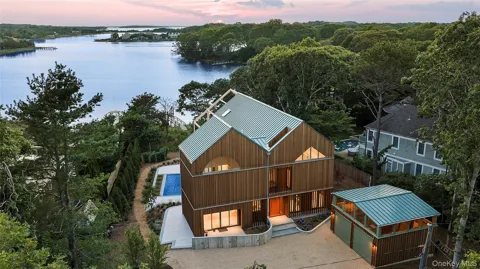 25 Bluff Point Road