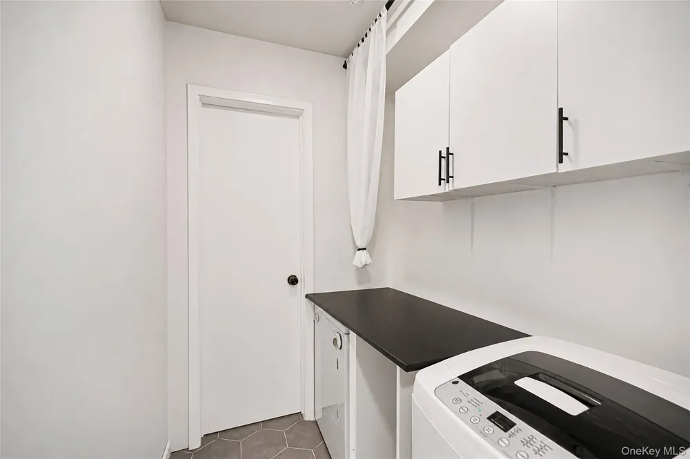 244 Lake Pointe Circle ##244 Middle Island, NY 11953