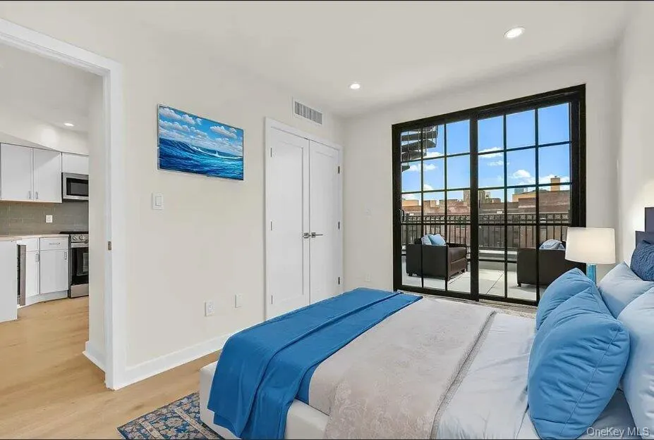 2525 31st Avenue #7A Astoria, NY 11106