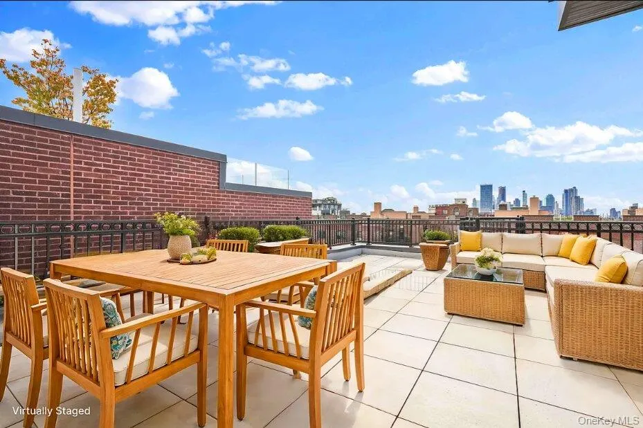 2525 31st Avenue #7A Astoria, NY 11106
