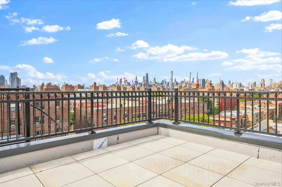 2525 31st Avenue #7A Astoria, NY 11106