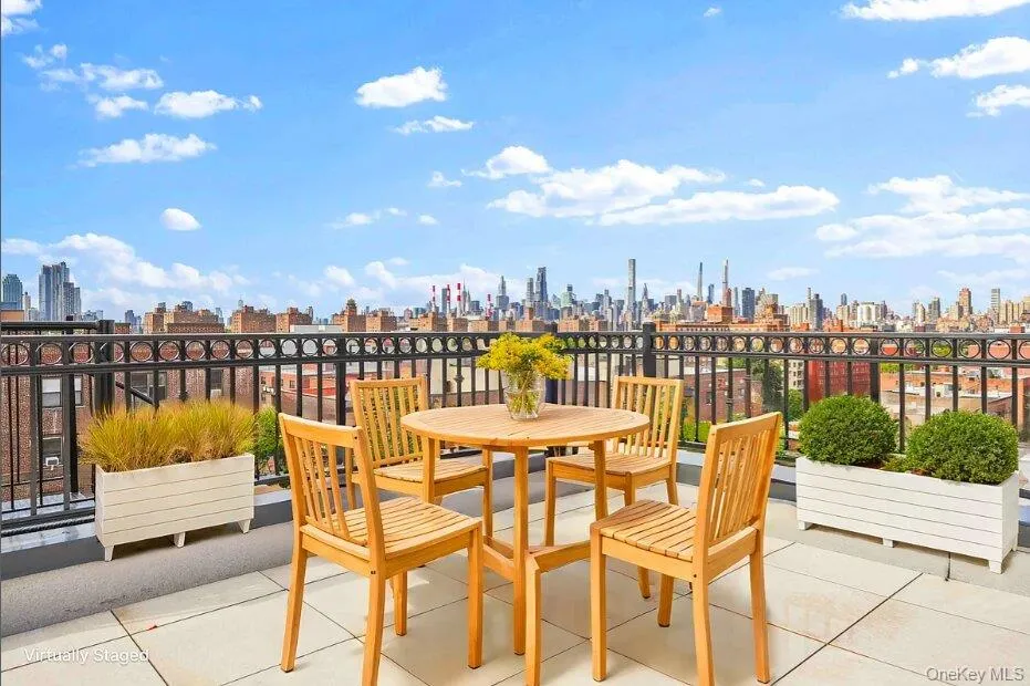 2525 31st Avenue #7A Astoria, NY 11106