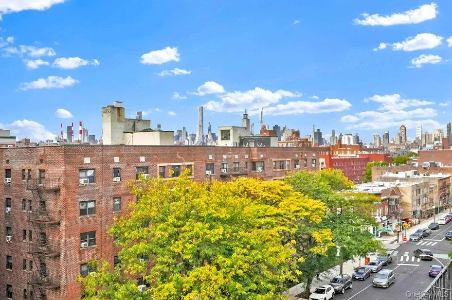 2525 31st Avenue #7A Astoria, NY 11106