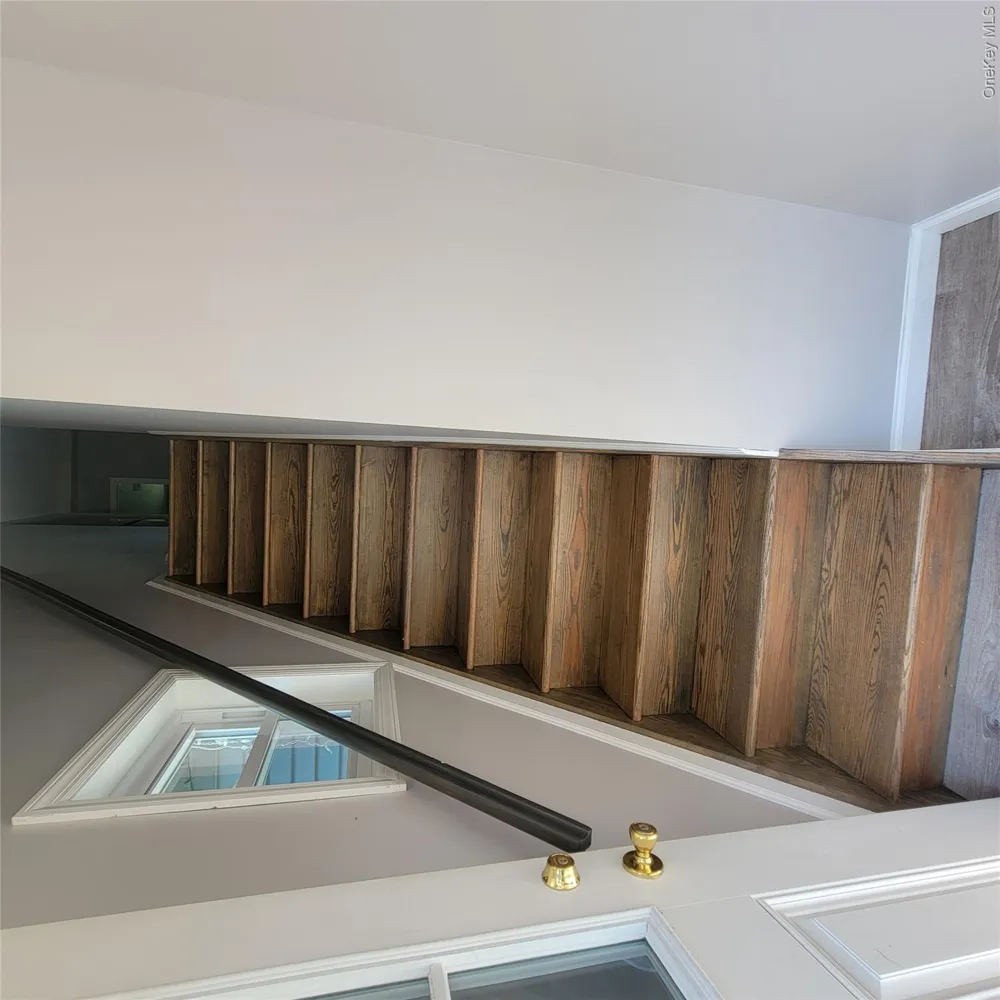23 Tuthill Street #2nd Floor Huntington, NY 11743