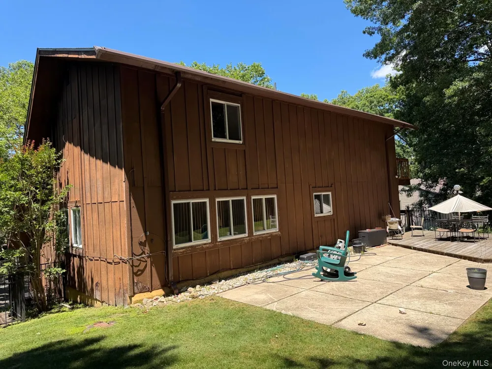 10 Melia Way Huntington Station, NY 11746