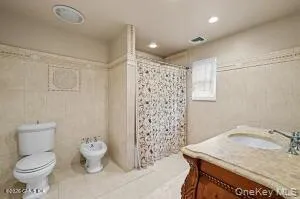 52 Francis Lane Greenwich, CT 06831