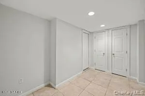 52 Francis Lane Greenwich, CT 06831