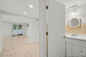 52 Francis Lane Greenwich, CT 06831