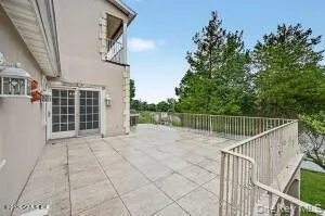 52 Francis Lane Greenwich, CT 06831