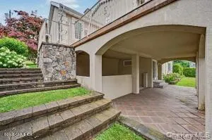 52 Francis Lane Greenwich, CT 06831