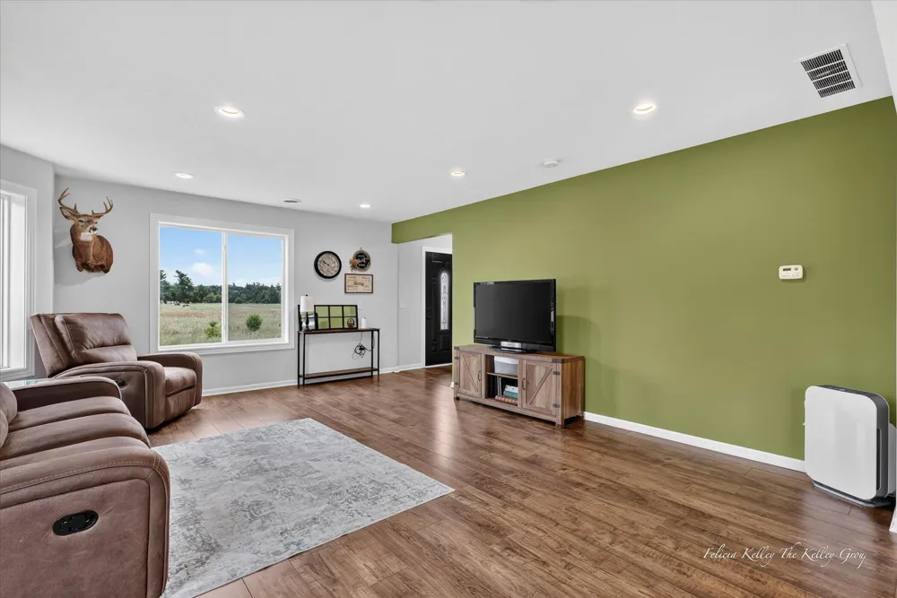5420 S Kathryn Lane Newaygo, MI 49337