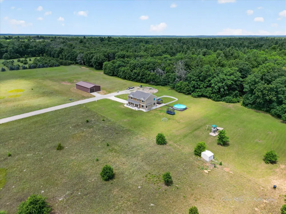 5420 S Kathryn Lane Newaygo, MI 49337