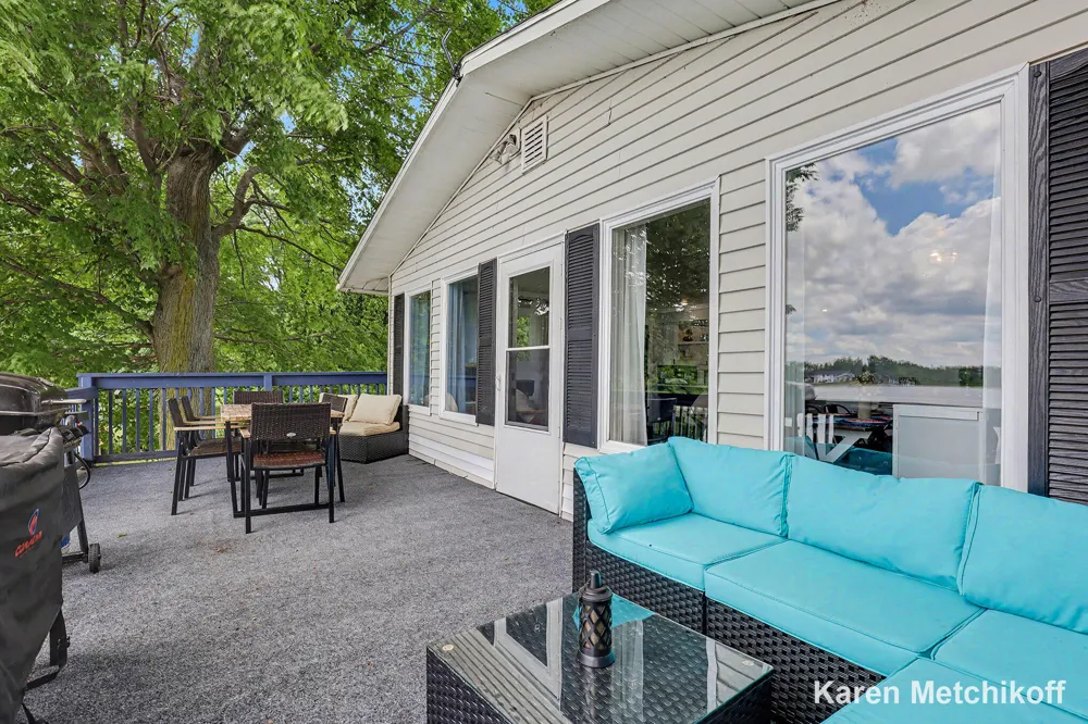 4991 Lakeview Drive Coral, MI 49322