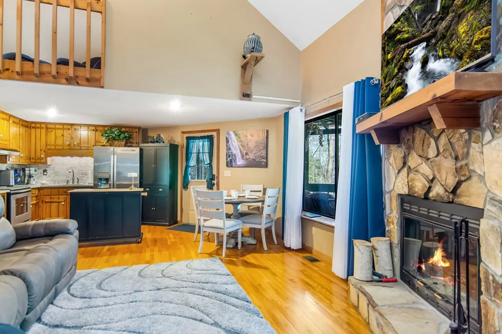102 Mizzen Court Ellijay, GA 30540
