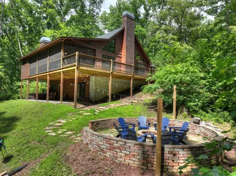 200 Forest View Lane