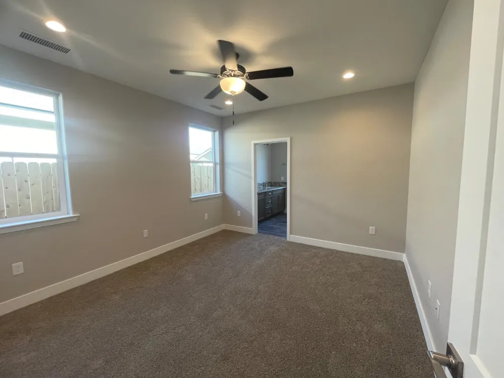 16219 W Sunset Ave Kerman, CA 93630