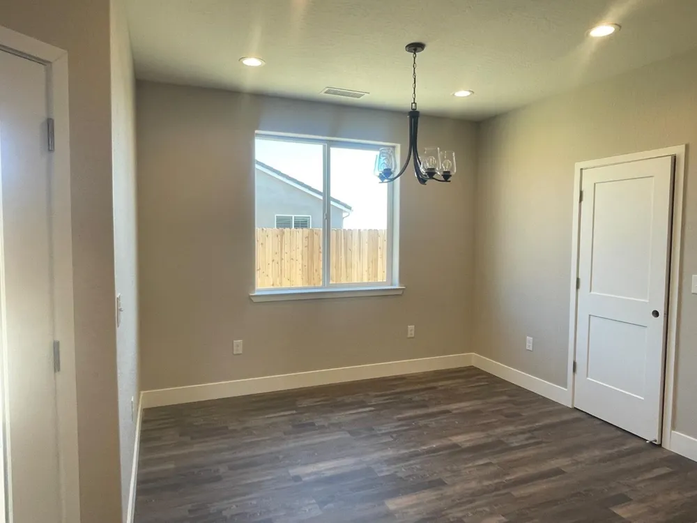16249 W David Ave Kerman, CA 93630
