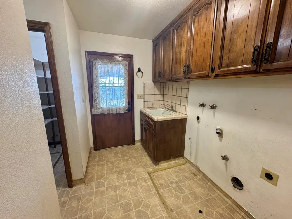 17617 W Belmont Avenue Kerman, CA 93630