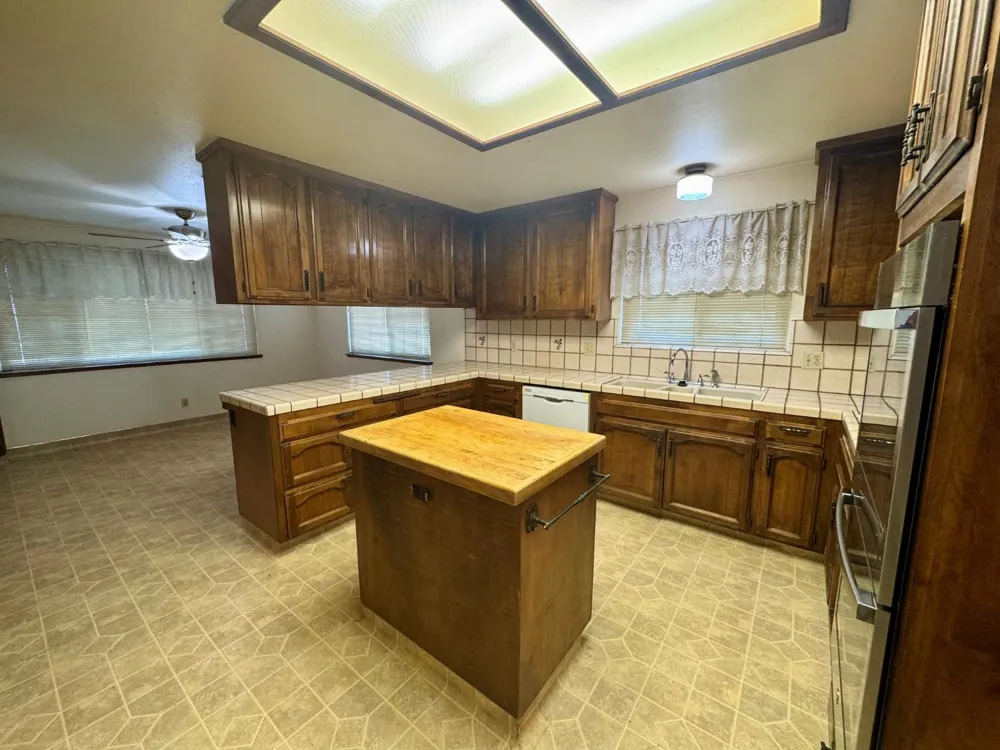 17617 W Belmont Avenue Kerman, CA 93630