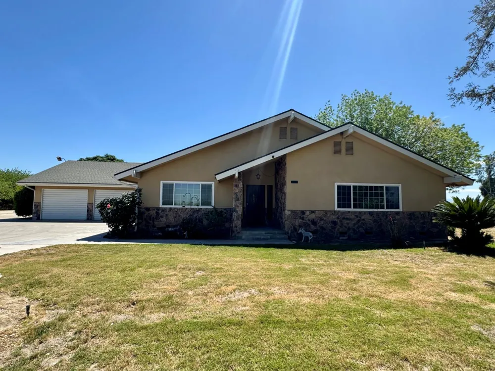 17617 W Belmont Avenue Kerman, CA 93630