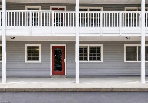 2890 Carriage Drive #B