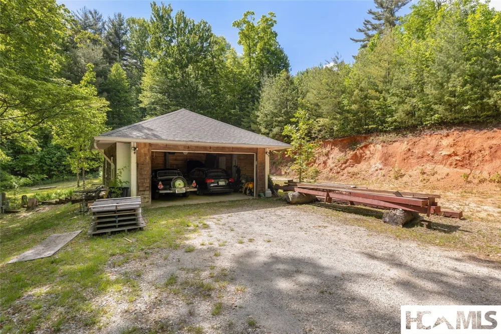 185 Hemlock Lane Sapphire, NC 28774