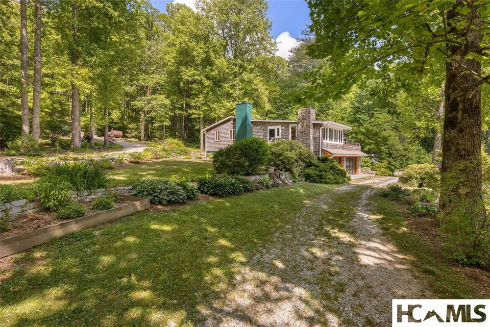 185 Hemlock Lane Sapphire, NC 28774