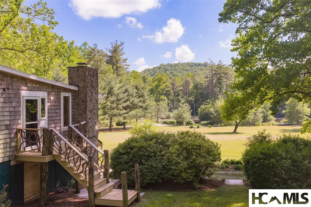 185 Hemlock Lane Sapphire, NC 28774