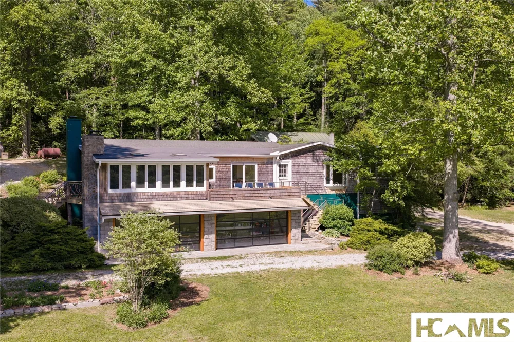 185 Hemlock Lane Sapphire, NC 28774