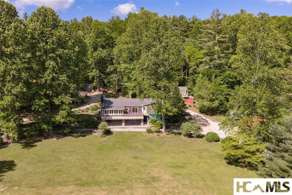 185 Hemlock Lane Sapphire, NC 28774