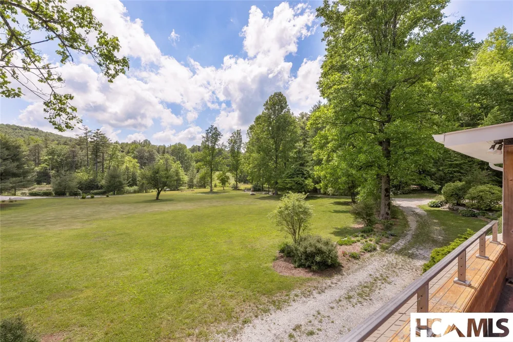 185 Hemlock Lane Sapphire, NC 28774
