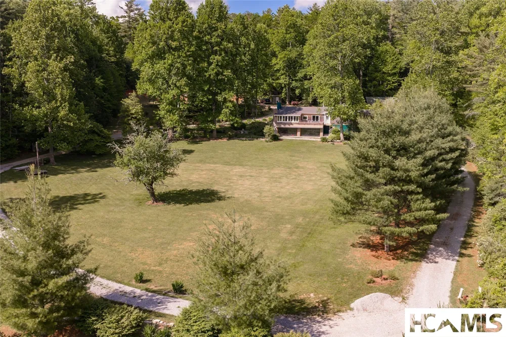 185 Hemlock Lane Sapphire, NC 28774