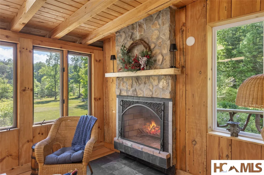 185 Hemlock Lane Sapphire, NC 28774