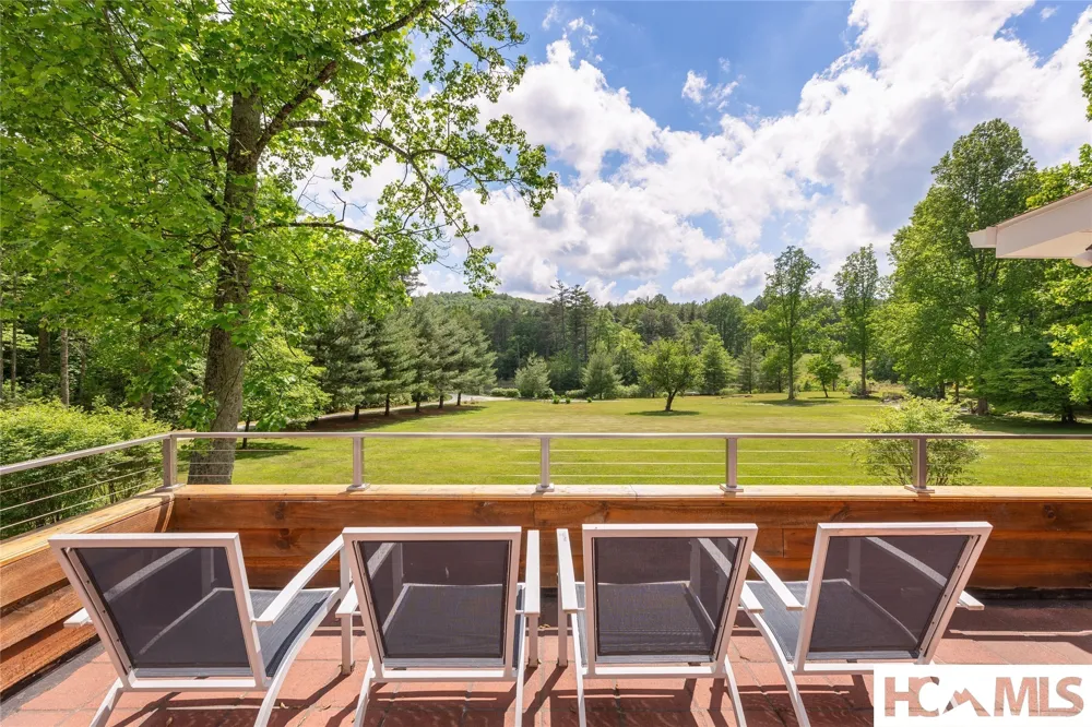 185 Hemlock Lane Sapphire, NC 28774