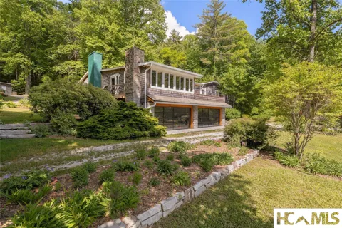185 Hemlock Lane