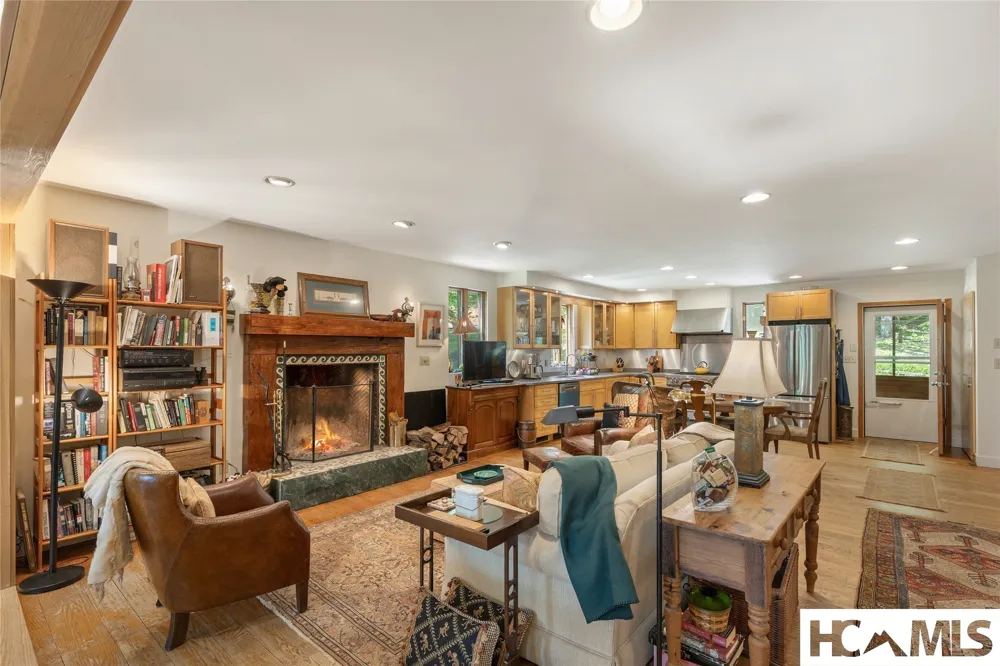 185 Hemlock Lane Sapphire, NC 28774