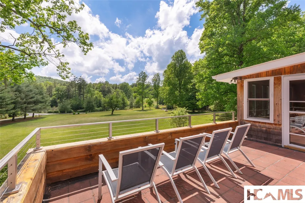185 Hemlock Lane Sapphire, NC 28774