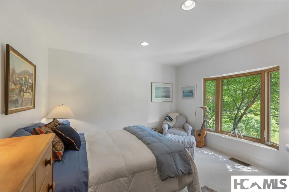 185 Hemlock Lane Sapphire, NC 28774