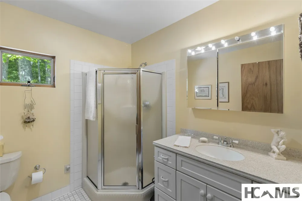 185 Hemlock Lane Sapphire, NC 28774