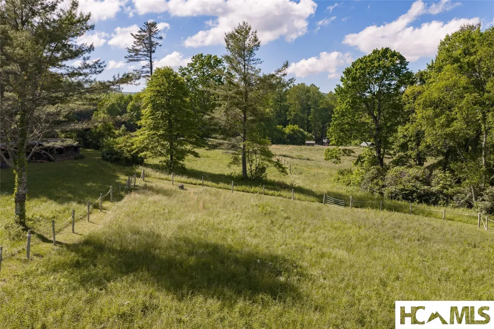 185 Hemlock Lane Sapphire, NC 28774
