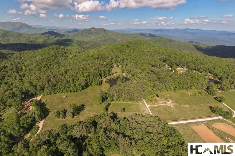 185 Hemlock Lane Sapphire, NC 28774