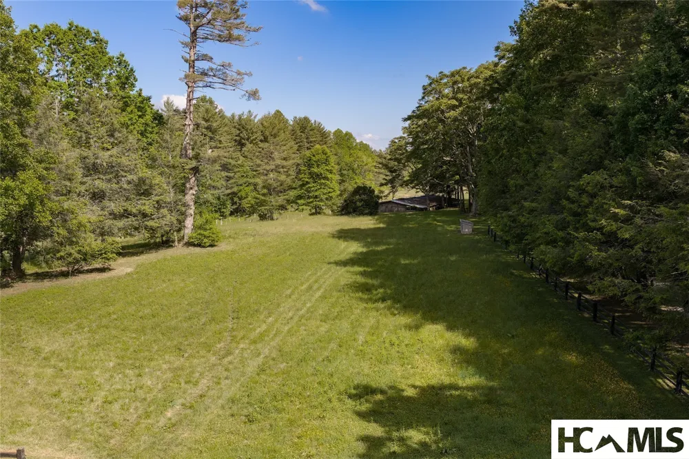 185 Hemlock Lane Sapphire, NC 28774
