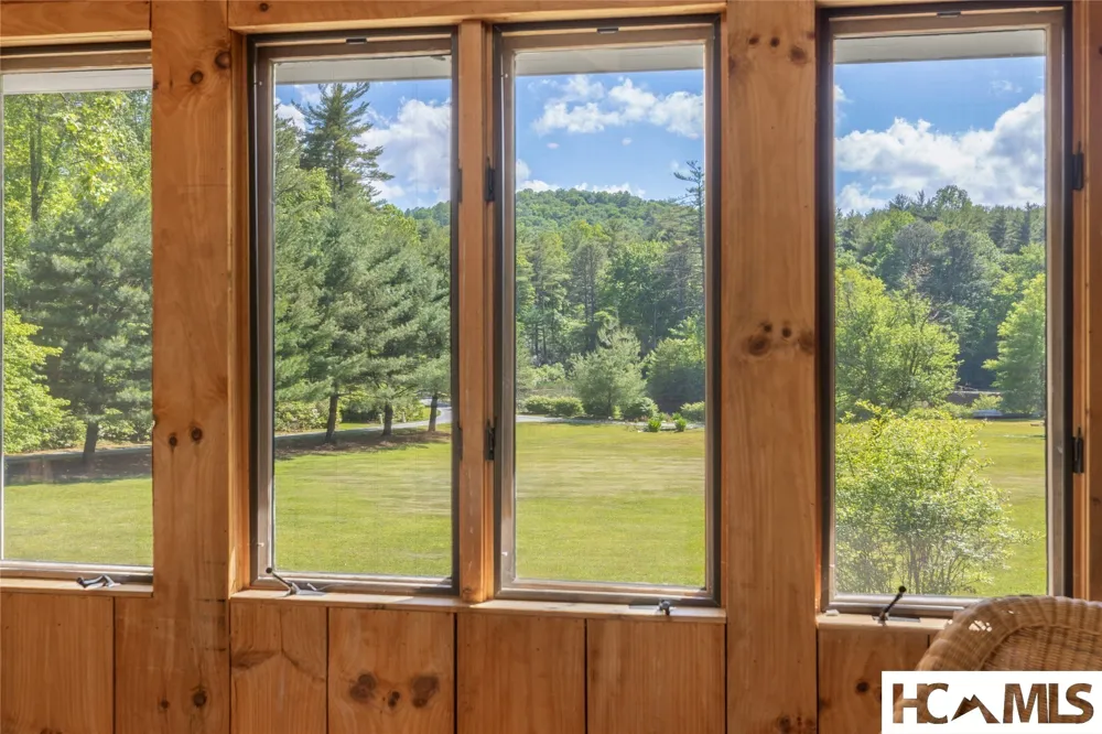185 Hemlock Lane Sapphire, NC 28774