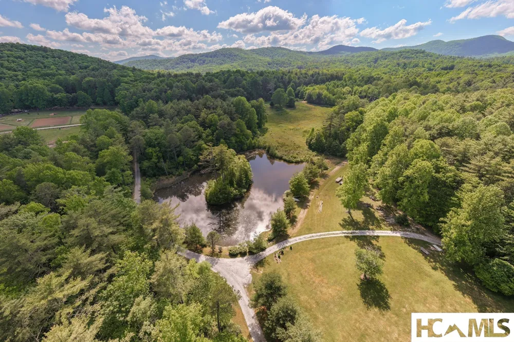 185 Hemlock Lane Sapphire, NC 28774