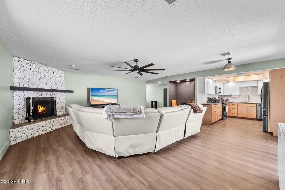 2817 Yule Tree Drive Edgewater, FL 32141