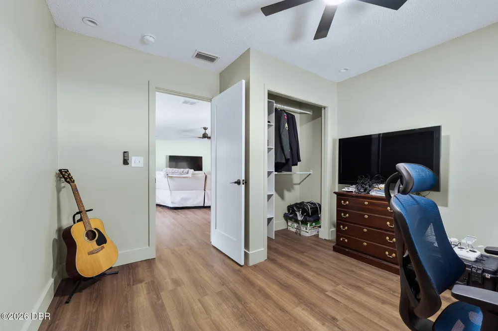 2817 Yule Tree Drive Edgewater, FL 32141