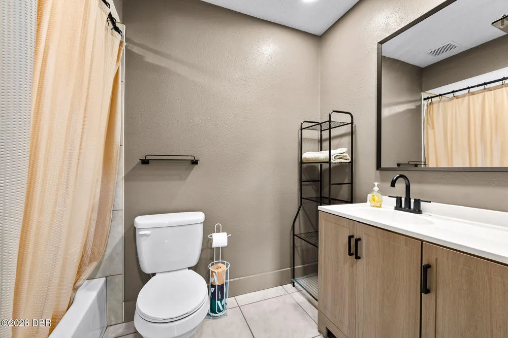 2817 Yule Tree Drive Edgewater, FL 32141