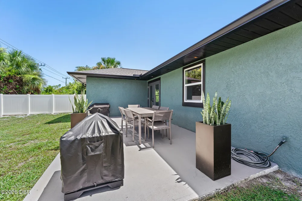 2817 Yule Tree Drive Edgewater, FL 32141