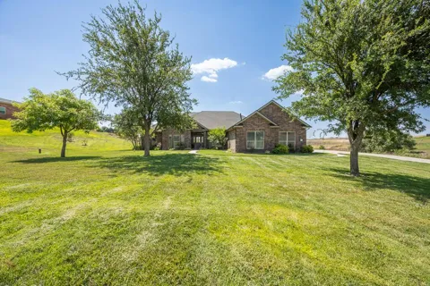 8401 Shady Lake Drive