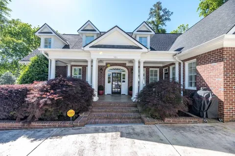 306 Cascade Road